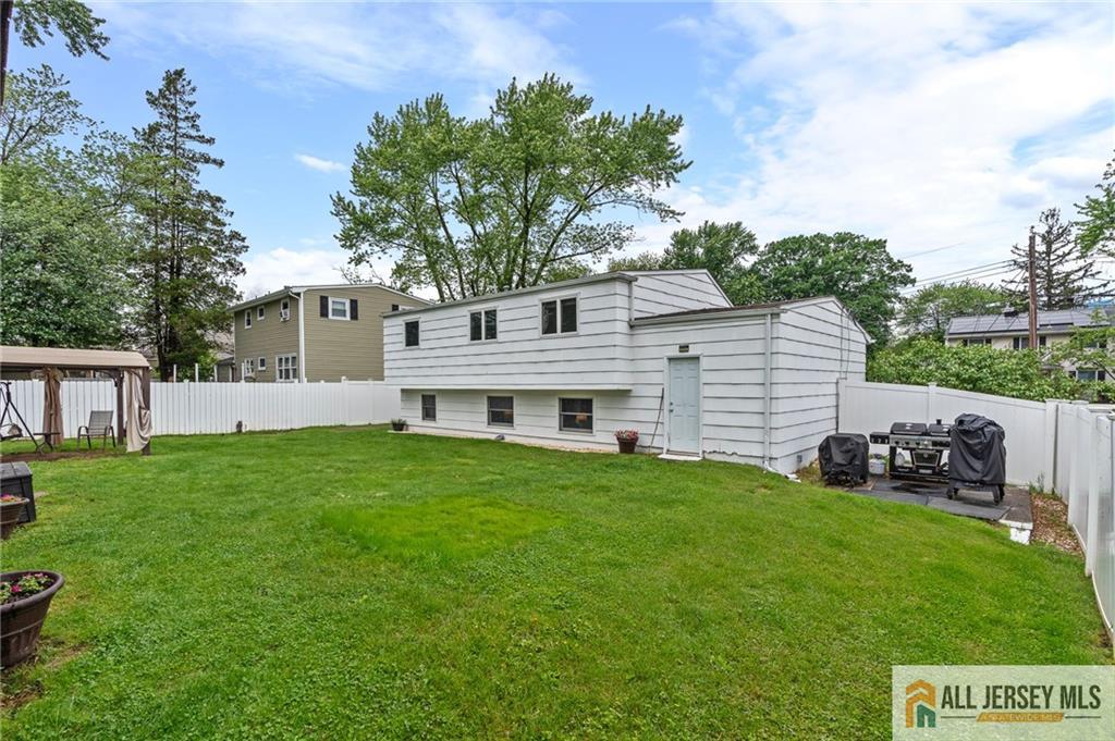 19 Wendy Drive, Old Bridge, New Jersey image 16