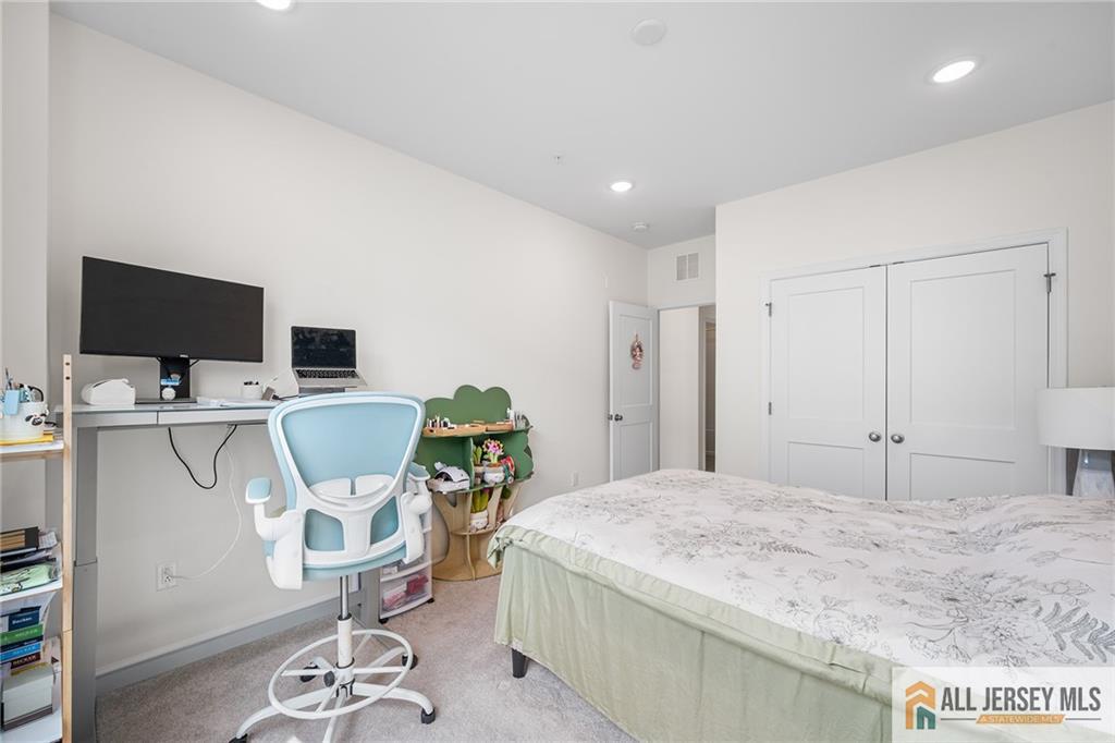 702 Station Road, Dunellen, New Jersey image 25