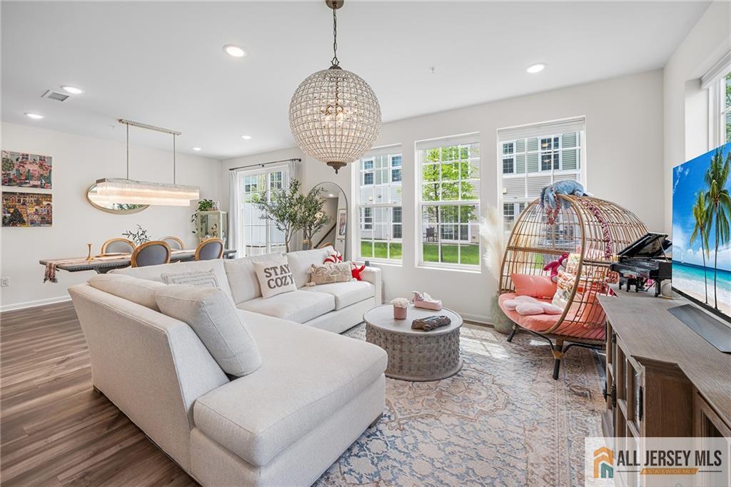 702 Station Road, Dunellen, New Jersey image 5