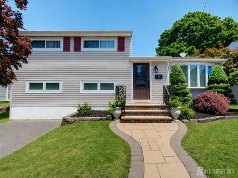 Homes For Sale - 60 Haven Terrace<br/> Middlesex County, Parlin, NJ 08859