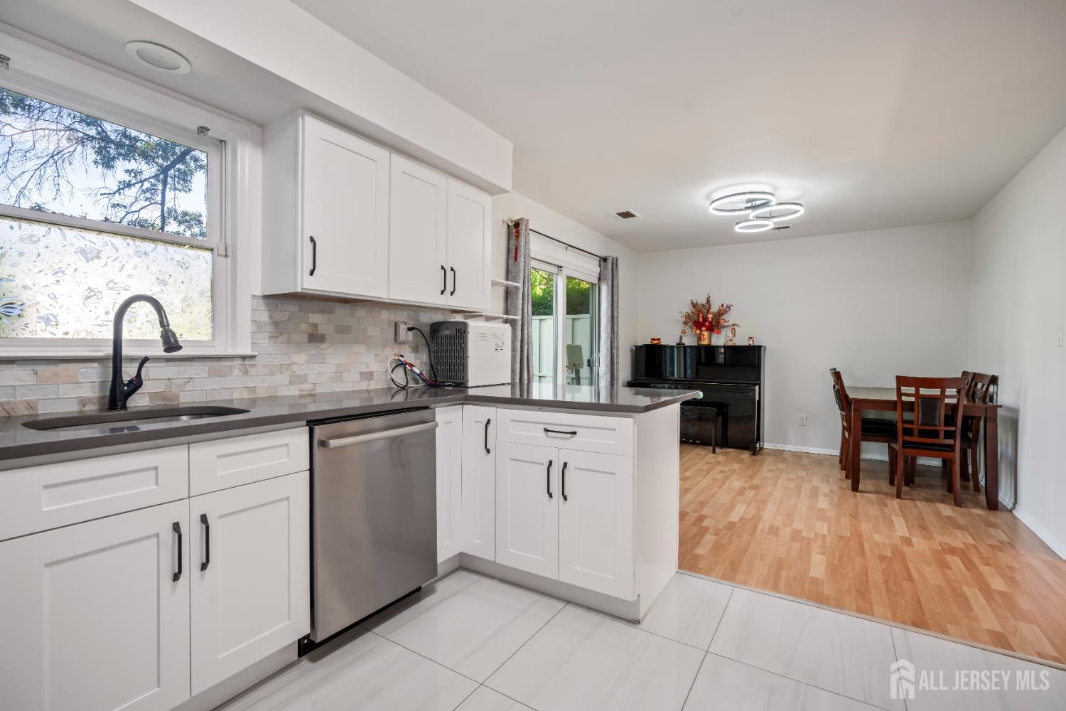 58 La Rue Lane, East Brunswick, New Jersey image 6