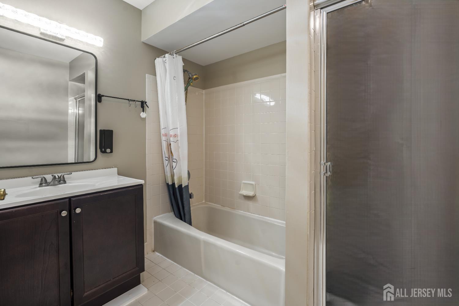 58 La Rue Lane, East Brunswick, New Jersey image 10