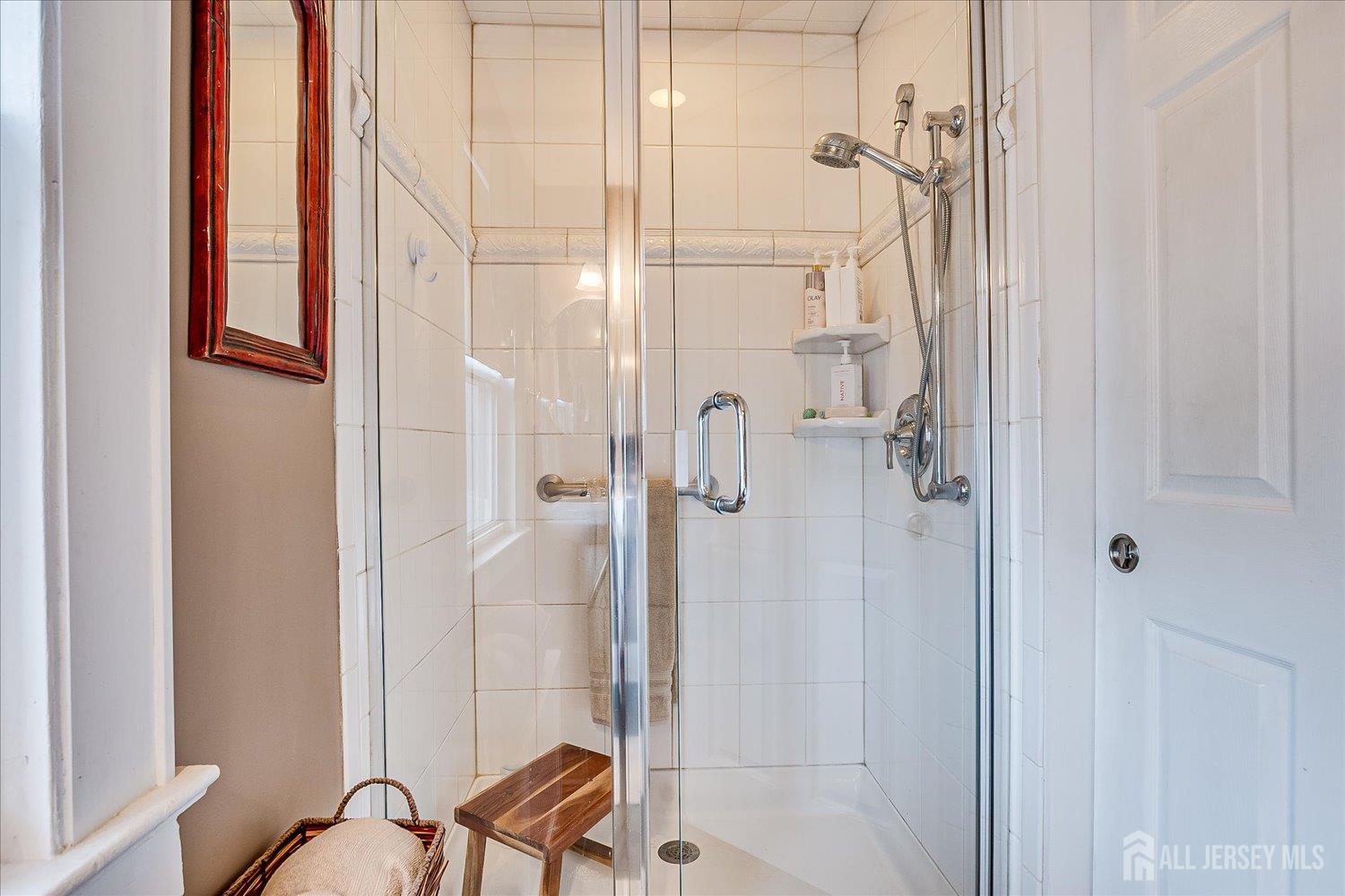 Dunellen, New Jersey 08812, United States, 4 Bedrooms Bedrooms, ,2 BathroomsBathrooms,Residential,Active,241933