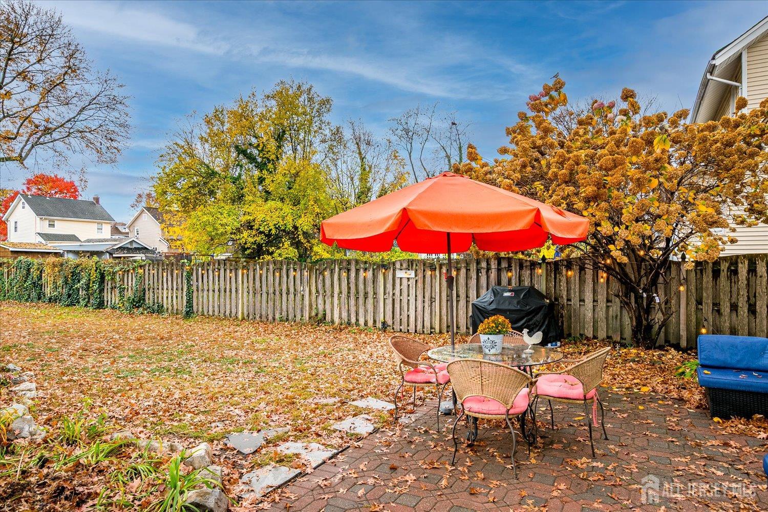 Dunellen, New Jersey 08812, United States, 4 Bedrooms Bedrooms, ,2 BathroomsBathrooms,Residential,Active,241933