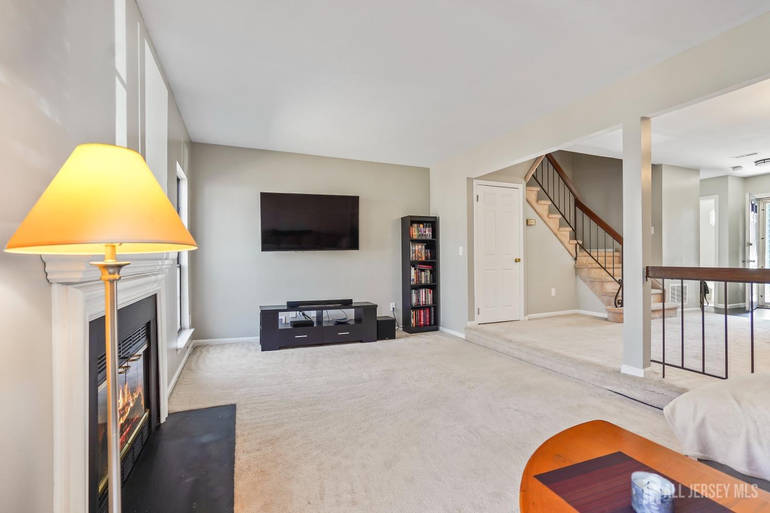 4102 Cricket Circle, Edison, New Jersey image 5