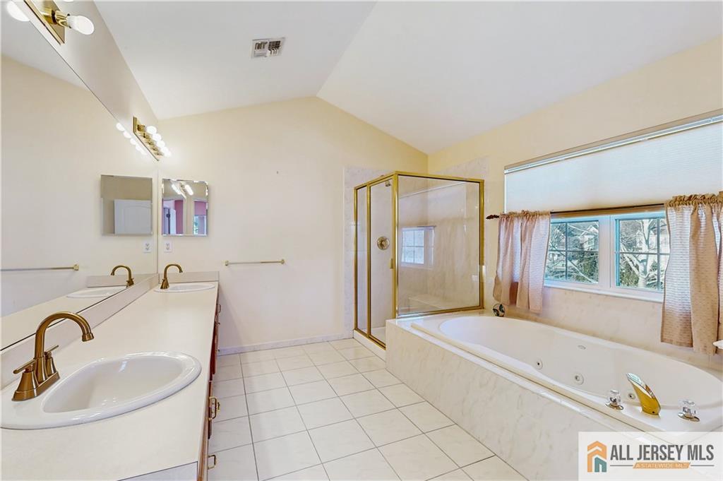 South Brunswick, New Jersey, 08852, United States, 4 Bedrooms Bedrooms, ,3 BathroomsBathrooms,Residential,Active,2007236