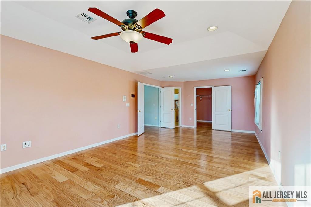South Brunswick, New Jersey, 08852, United States, 4 Bedrooms Bedrooms, ,3 BathroomsBathrooms,Residential,Active,2007236