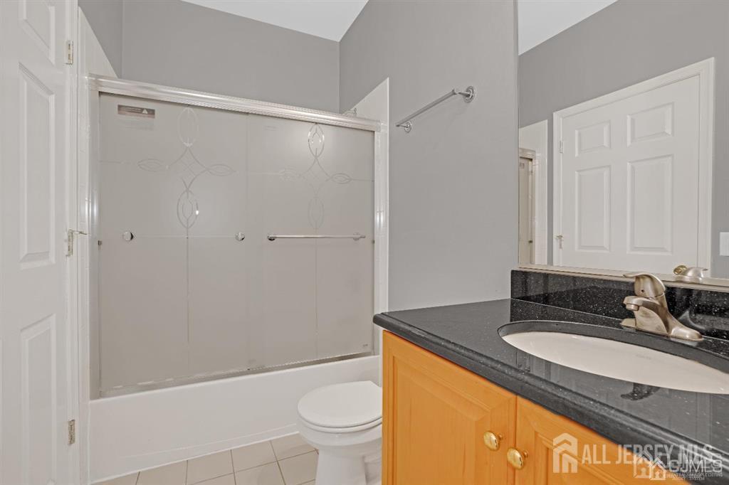 65 Cortland Drive, East Brunswick, New Jersey image 28