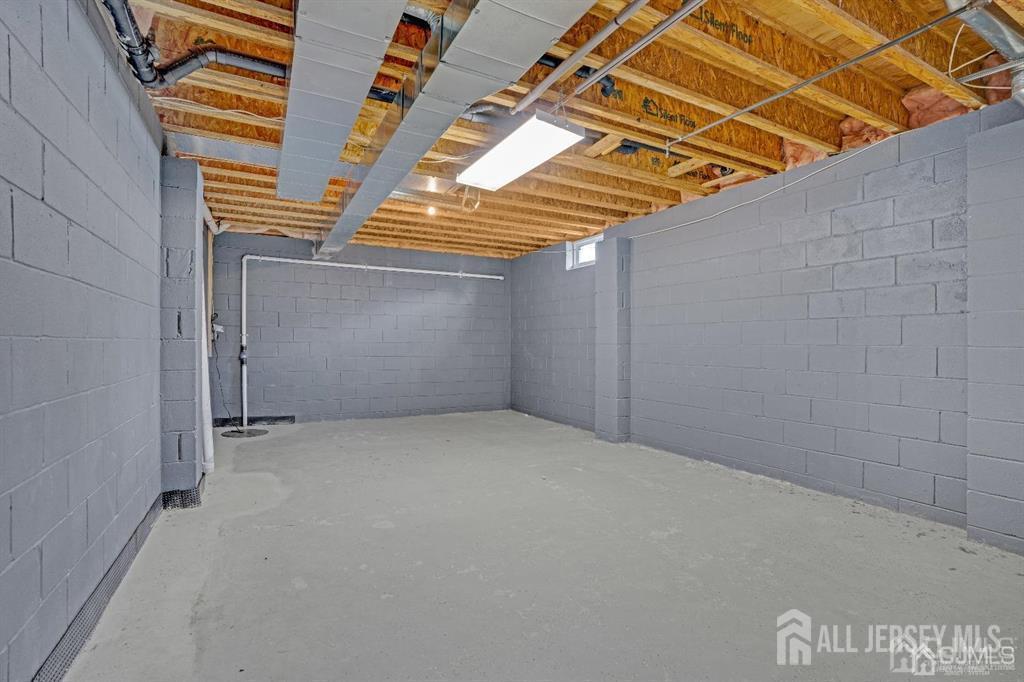 65 Cortland Drive, East Brunswick, New Jersey image 30