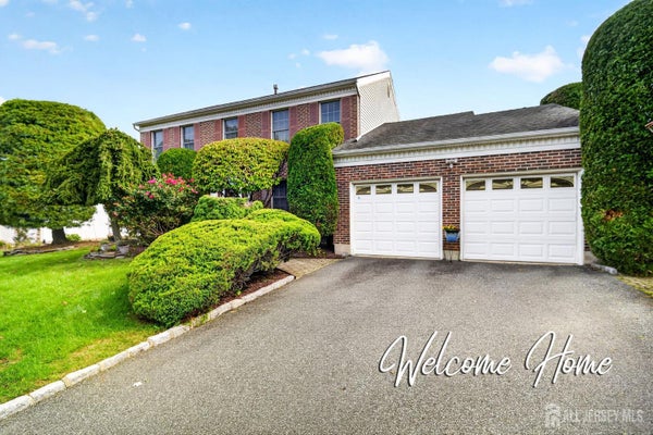 13 DREXEL HILL DR, KENDALL PARK, NJ 08824 - Image 2498a32b086fedea3d58d06a9f79e8d8/591063842