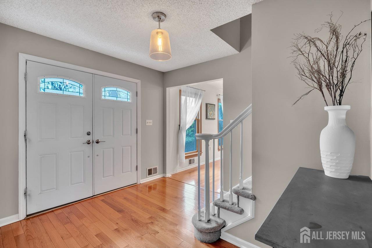 25 Franklin Drive, Plainsboro, New Jersey image 3