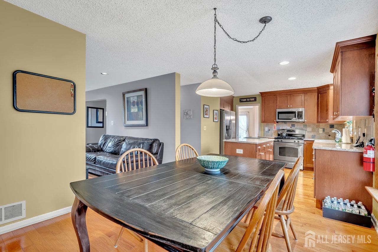 25 Franklin Drive, Plainsboro, New Jersey image 15