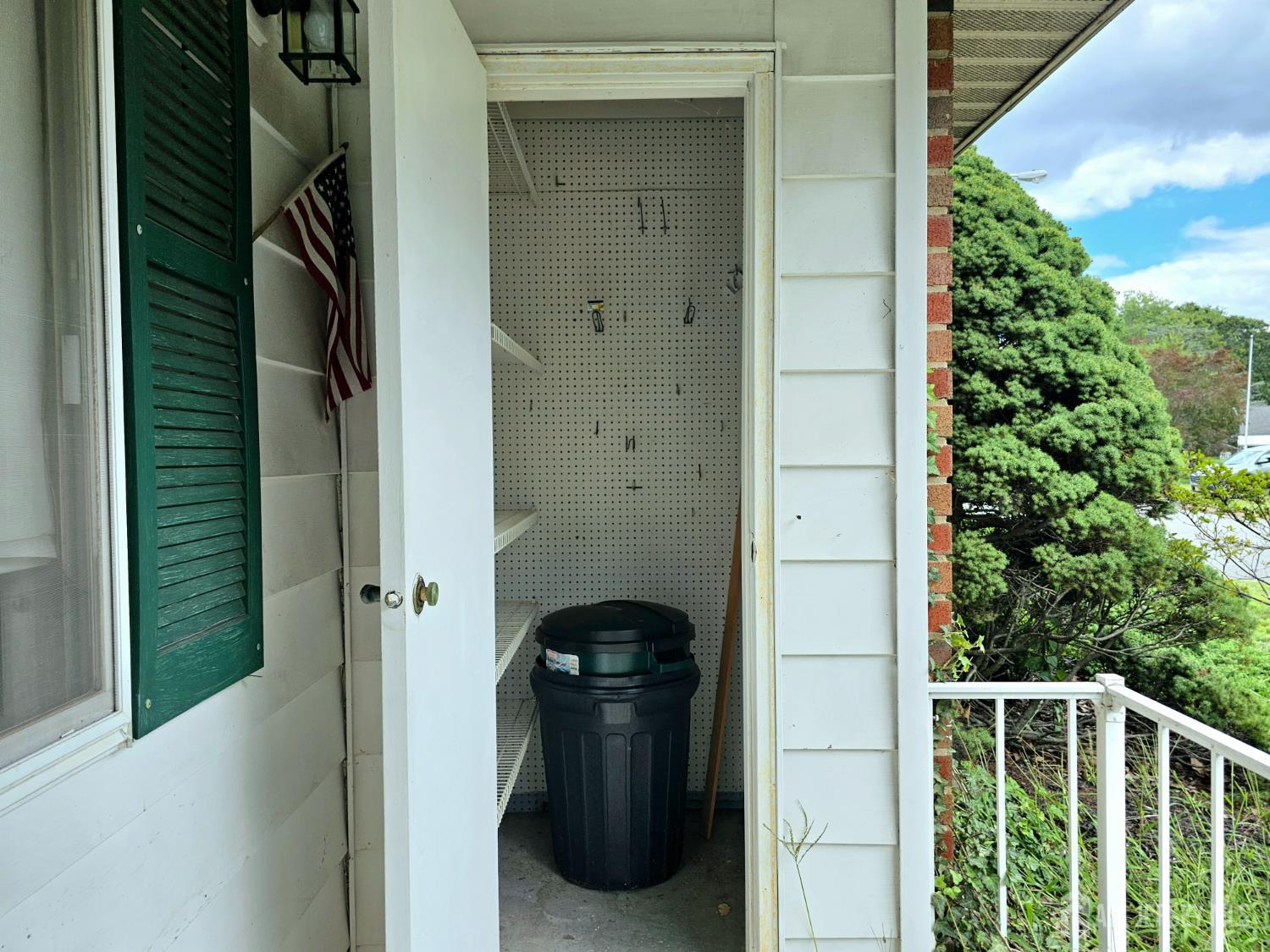 6 Ohio Drive B
