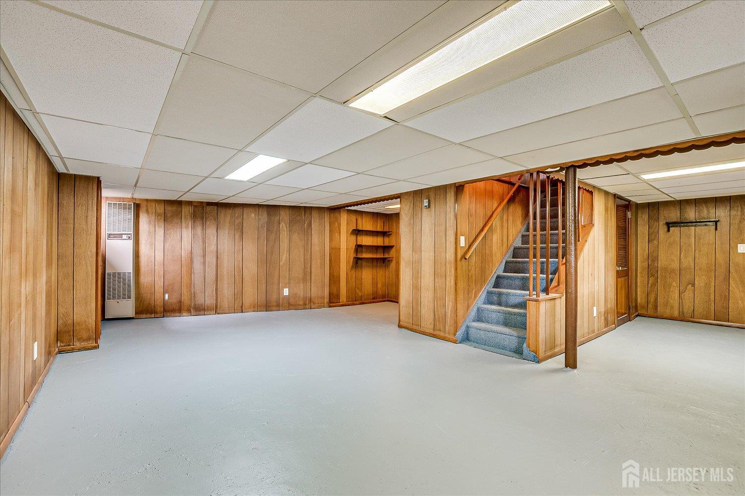 South Plainfield, New Jersey 07080, United States, 3 Bedrooms Bedrooms, ,2 BathroomsBathrooms,Residential,Pending,201367