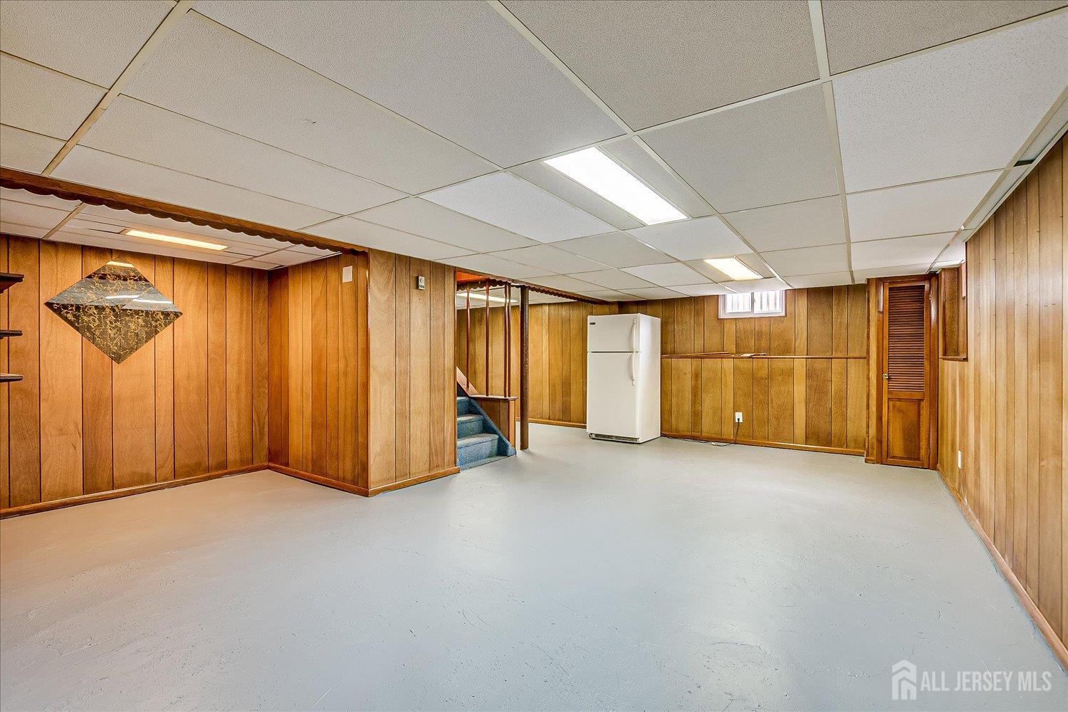 South Plainfield, New Jersey 07080, United States, 3 Bedrooms Bedrooms, ,2 BathroomsBathrooms,Residential,Pending,201367