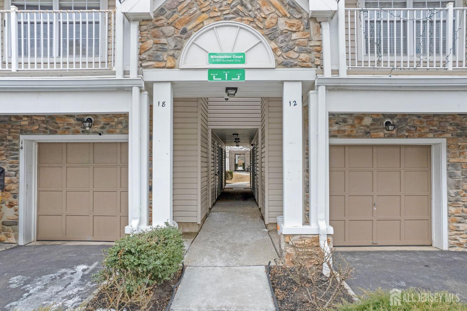 10 Wilmbelton Court, Edison, New Jersey image 1