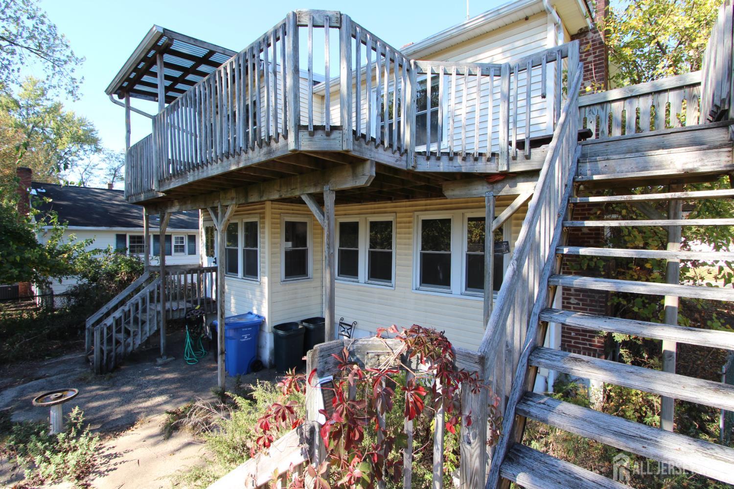 South Plainfield, New Jersey 07080, United States, 3 Bedrooms Bedrooms, ,2 BathroomsBathrooms,Residential,Active,228653