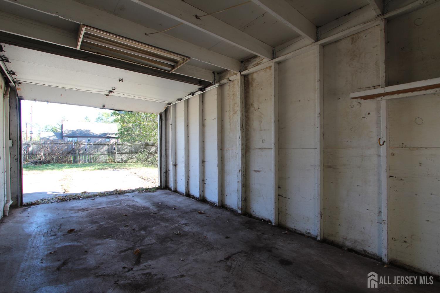 South Plainfield, New Jersey 07080, United States, 3 Bedrooms Bedrooms, ,2 BathroomsBathrooms,Residential,Active,228653