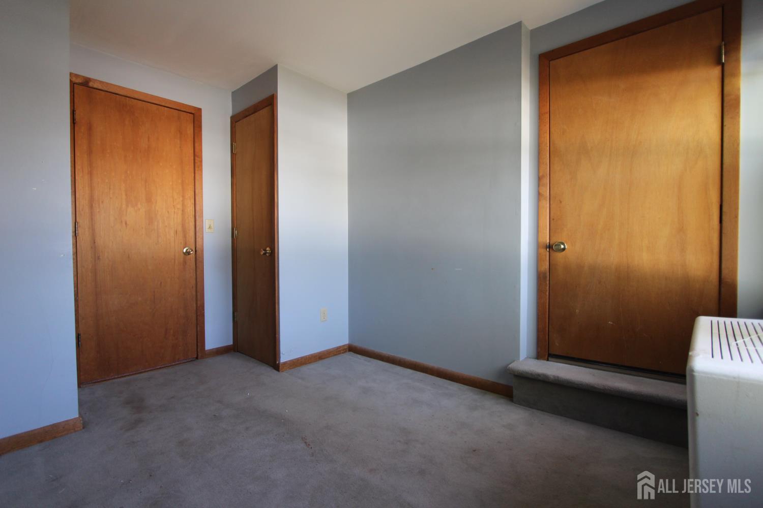 South Plainfield, New Jersey 07080, United States, 3 Bedrooms Bedrooms, ,2 BathroomsBathrooms,Residential,Active,228653