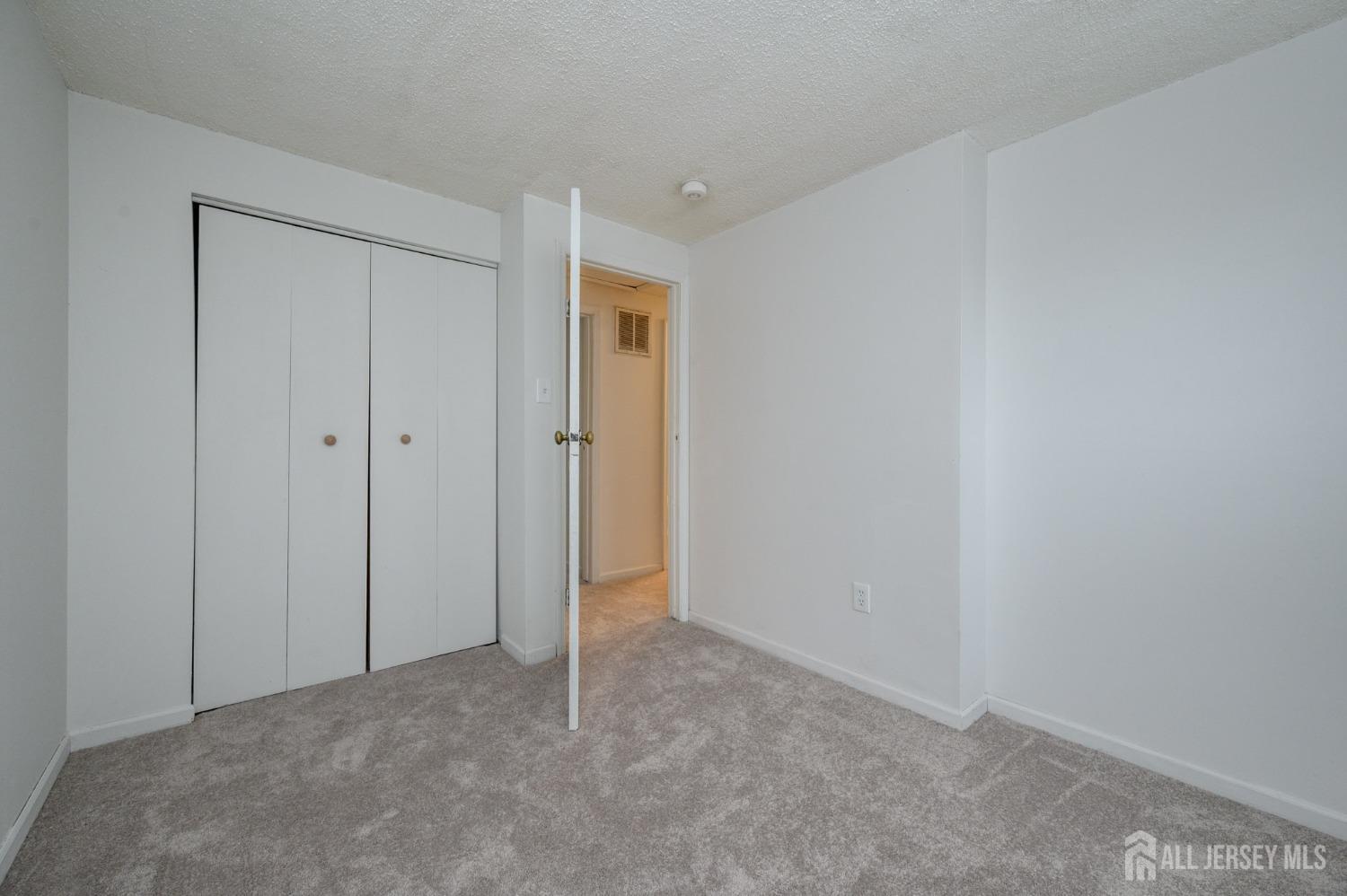 641 Lamberton Street, Trenton, New Jersey image 23