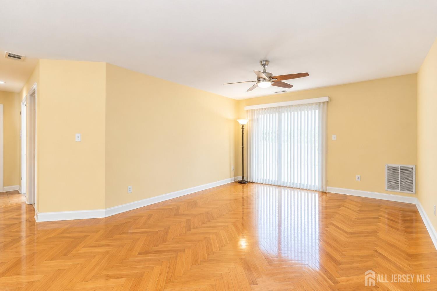 804 Wedgewood Circle 818