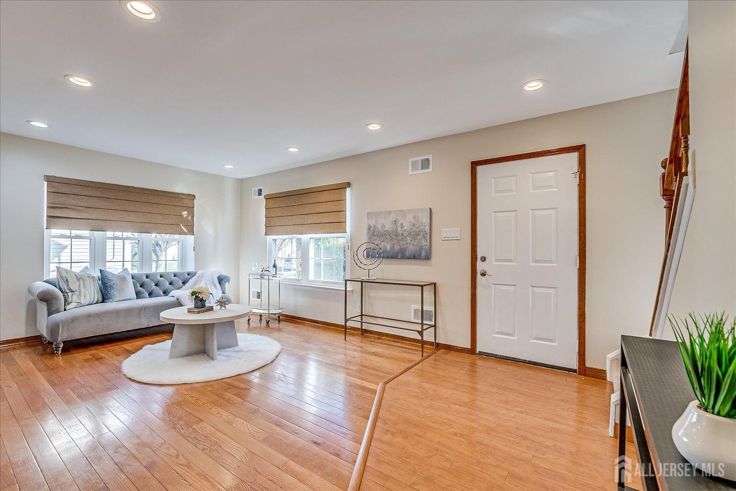 36 Lavender Drive, Edison, New Jersey image 12