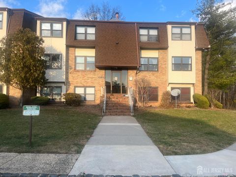 Homes For Sale - 1947 Raspberry Court<br/> Edison, NJ 08817