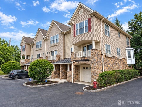 Townhouse For Rent - 247 River Road<br/> Piscataway, NJ 08854
