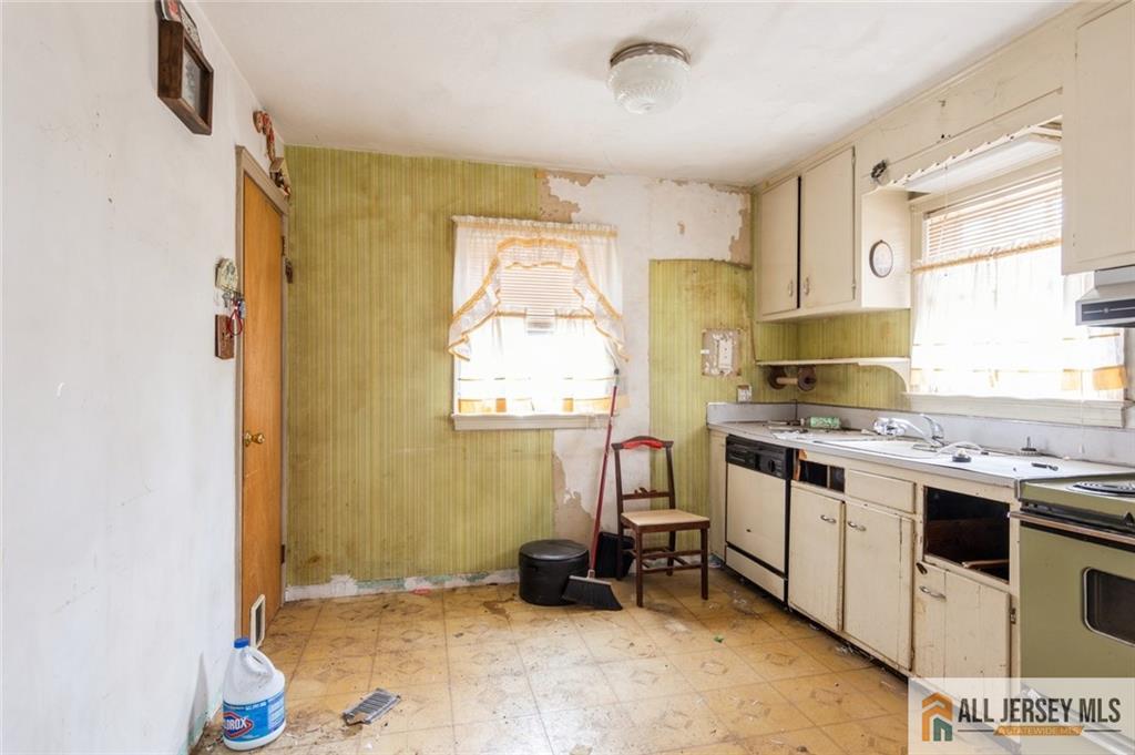 5 Madison Avenue, Avenel, New Jersey image 7