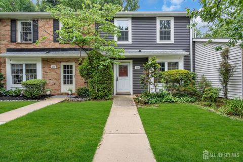 Condo For Sale - 269 Constitution Circle<br/> North Brunswick, NJ 08902
