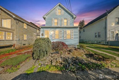 Homes For Sale - 21 Henry Street<br/> Freehold, NJ 07728