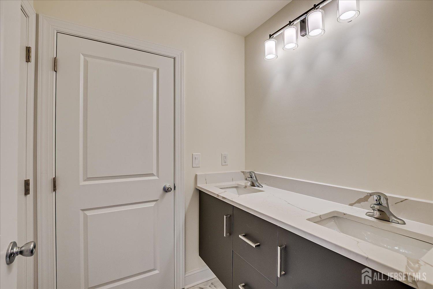 90 Hancock Road, Piscataway, New Jersey image 39