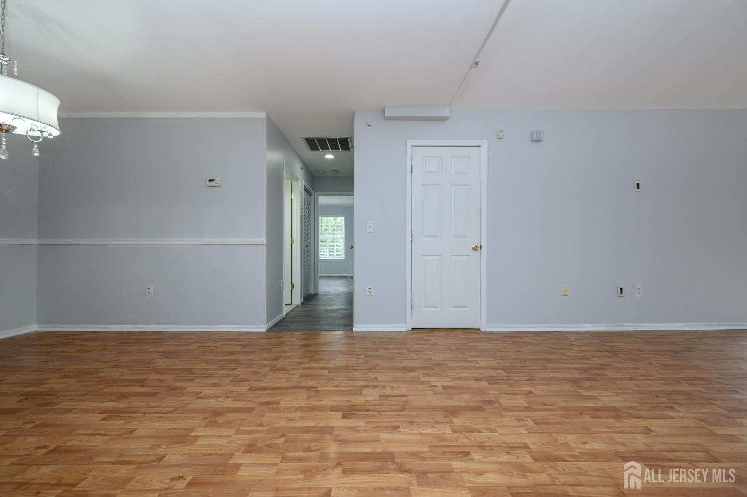 195 Barclay Court, Piscataway, New Jersey image 5