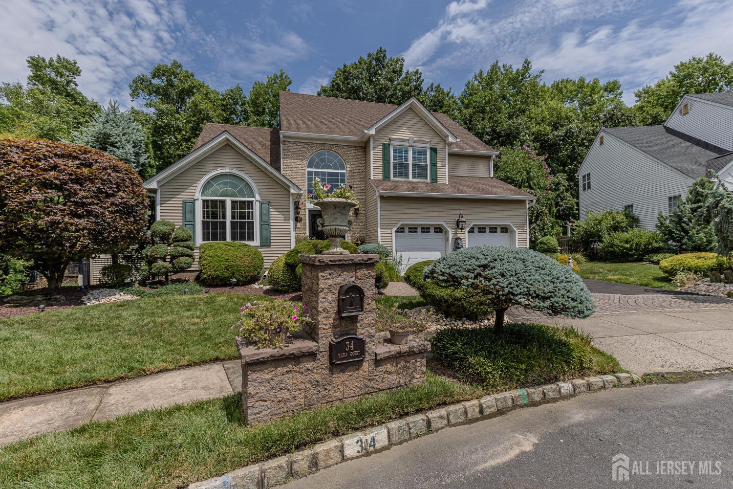 Old Bridge, New Jersey, 07747, United States, 4 Bedrooms Bedrooms, ,3 BathroomsBathrooms,Residential,Active,2041591