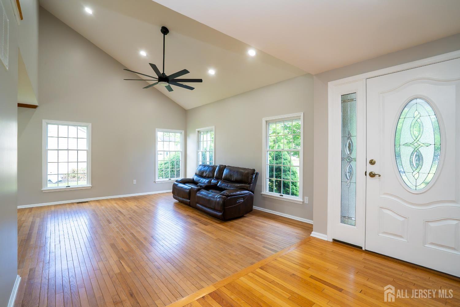 11 Adams Court, Plainsboro, New Jersey image 5