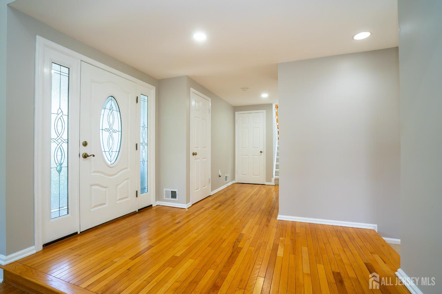11 Adams Court, Plainsboro, New Jersey image 6