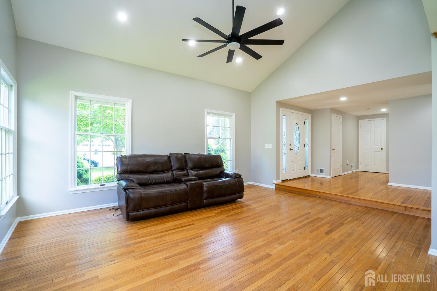 11 Adams Court, Plainsboro, New Jersey image 8