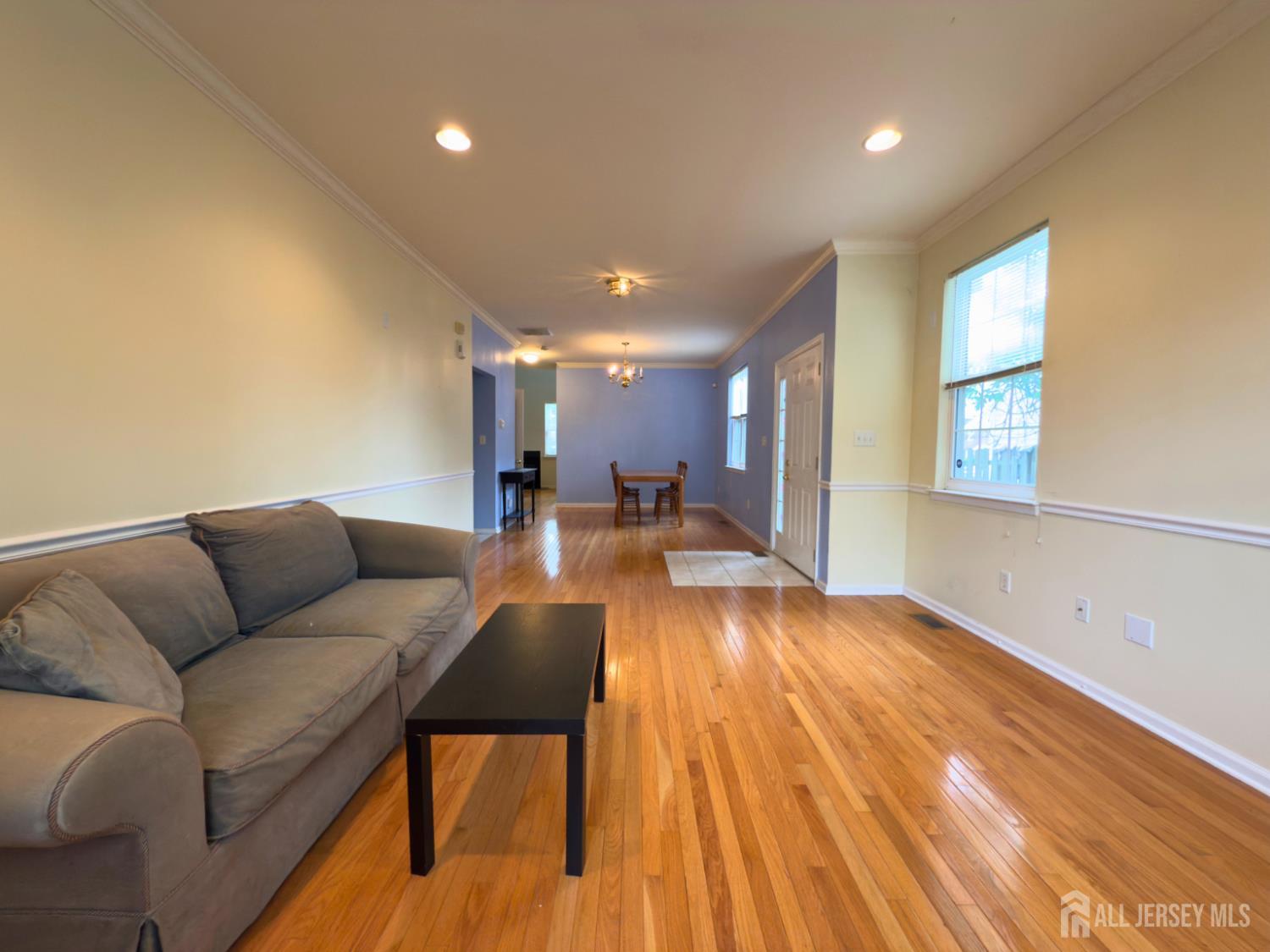 315 Birch Court, New Brunswick, New Jersey image 3
