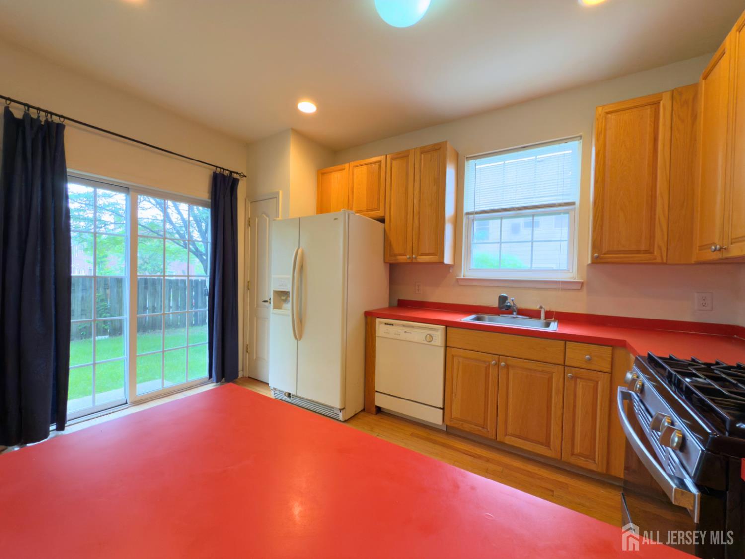 315 Birch Court, New Brunswick, New Jersey image 10