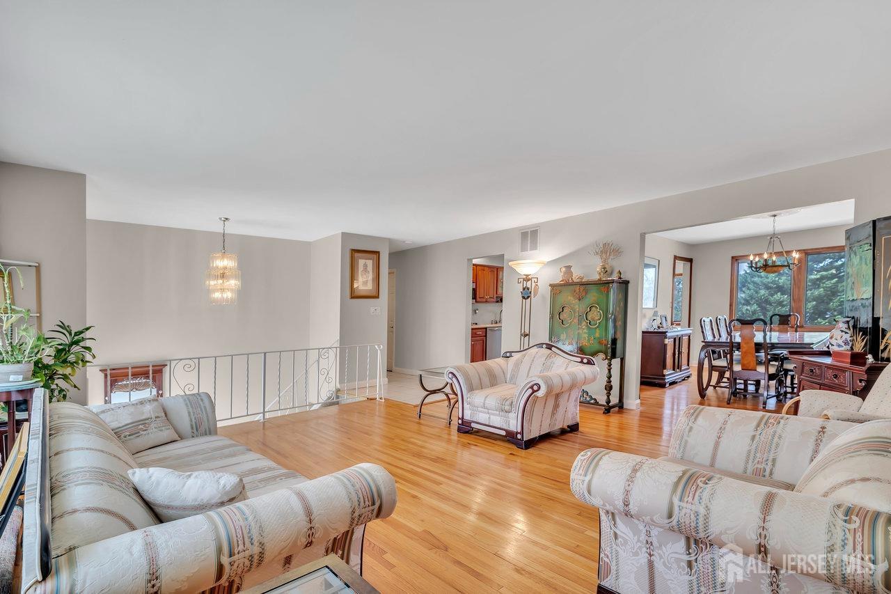 4 Wick Road, East Brunswick, New Jersey image 10