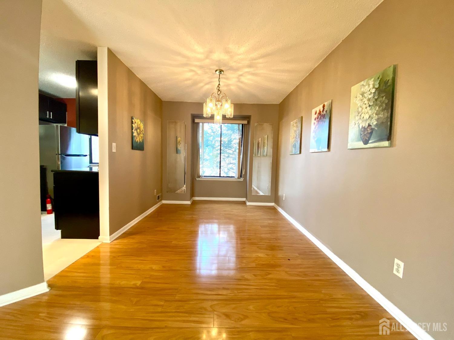 16 Carriage Place, Edison, New Jersey image 6