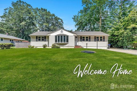 Homes For Sale - 174 Hardenburg Lane<br/> Middlesex County, East Brunswick, NJ 08850