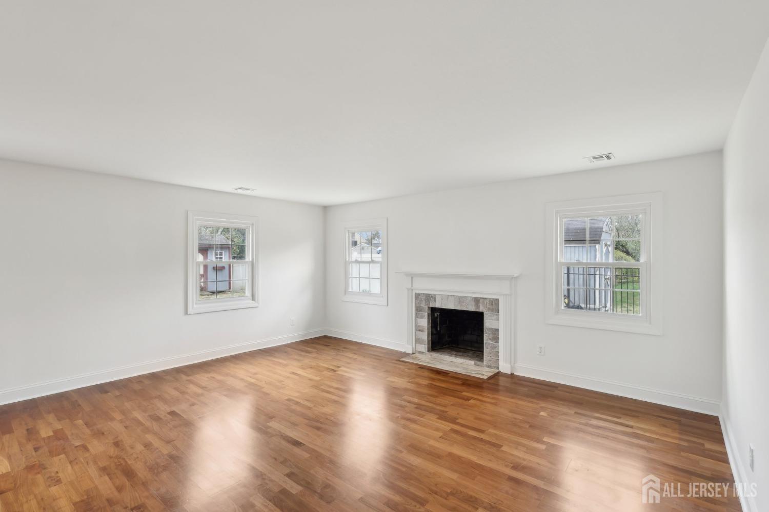 6 Macbeth Drive, Old Bridge, New Jersey image 5