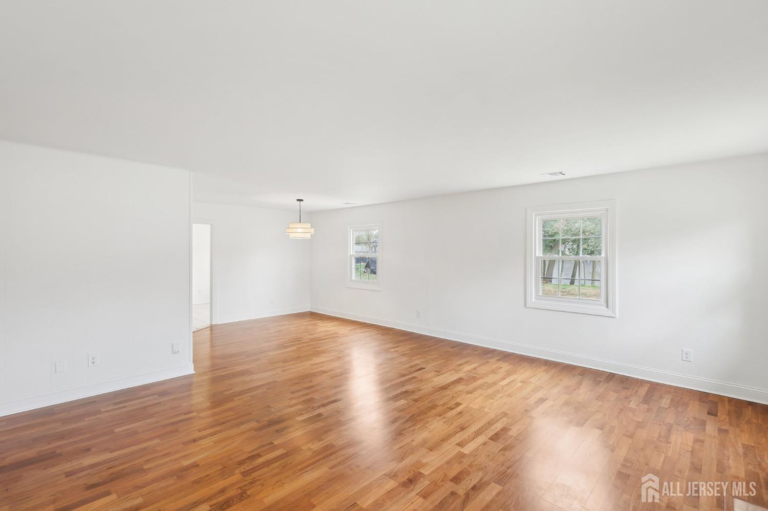 6 Macbeth Drive, Old Bridge, New Jersey image 8