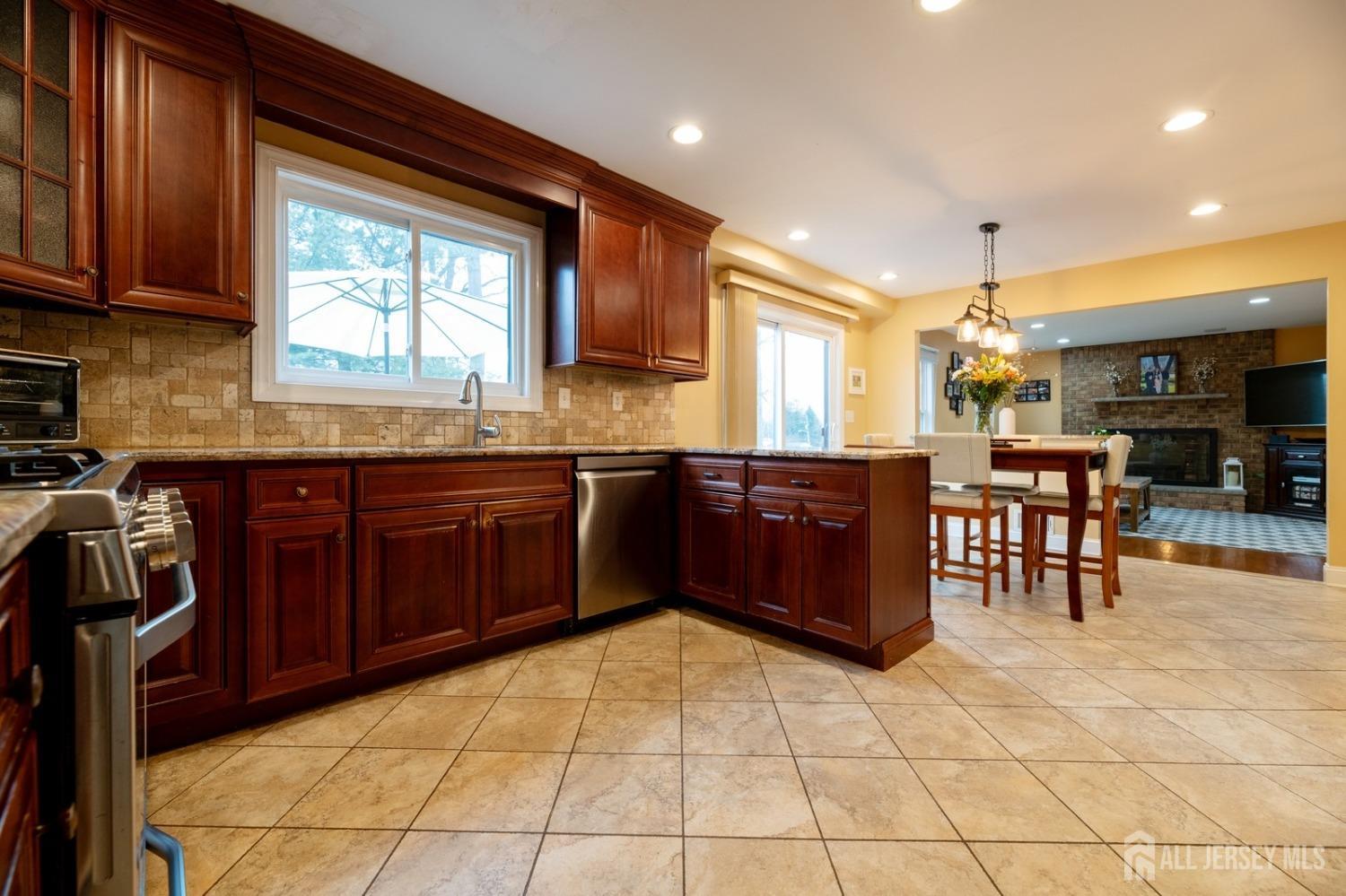 19 Rustic Drive, North Brunswick, New Jersey image 16