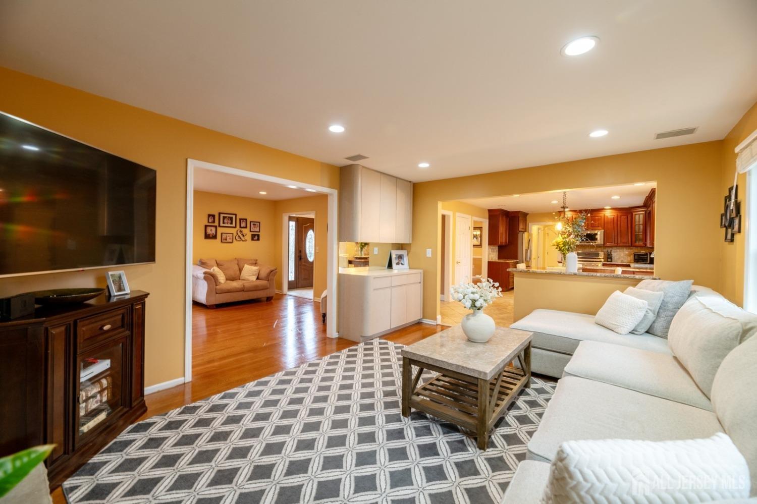 19 Rustic Drive, North Brunswick, New Jersey image 23