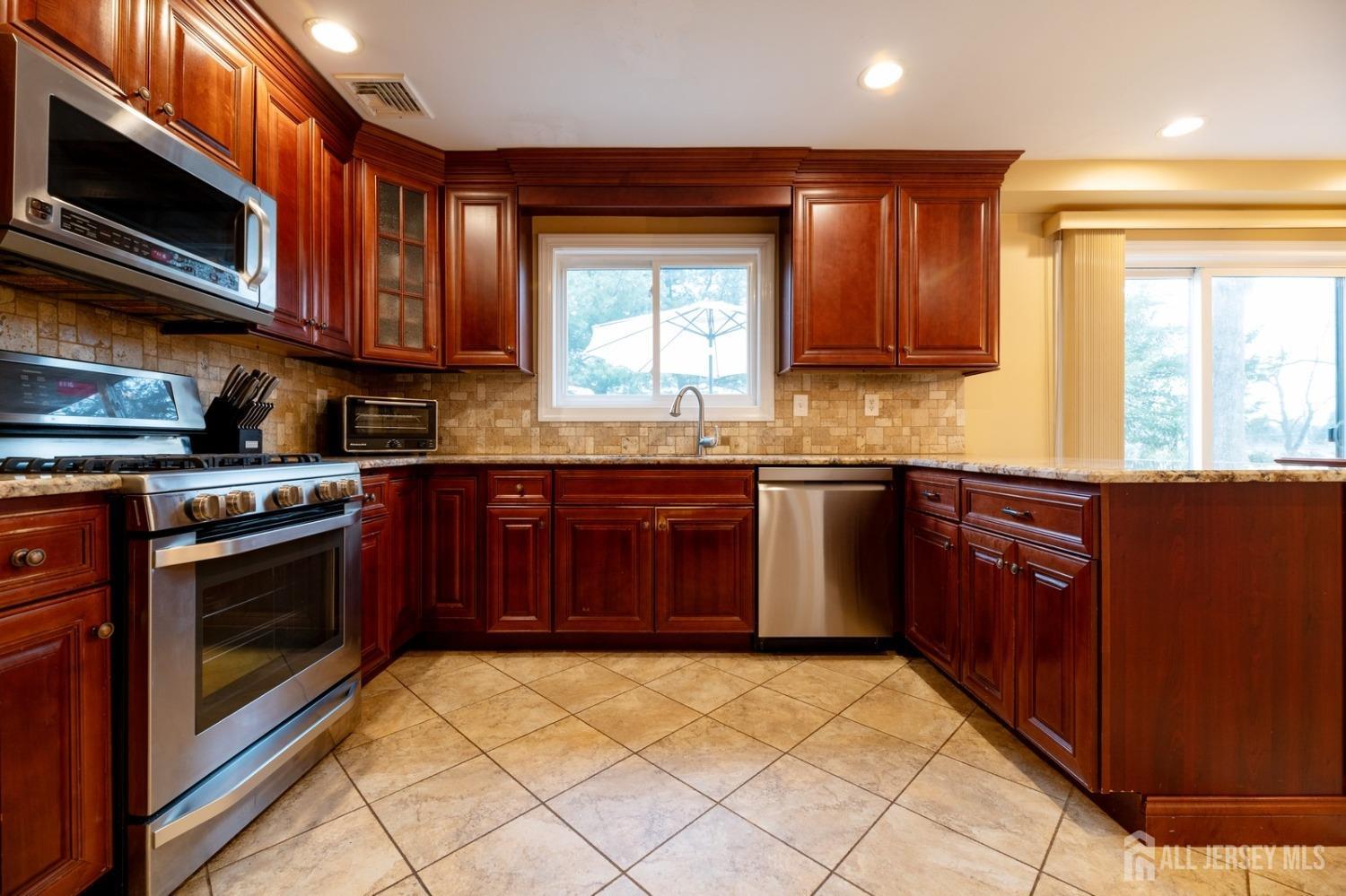 19 Rustic Drive, North Brunswick, New Jersey image 15