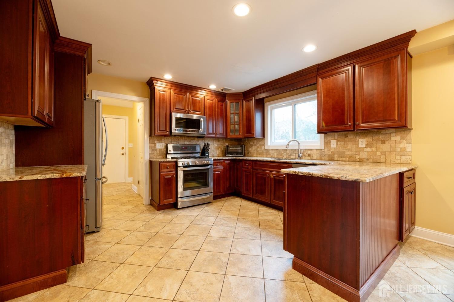 19 Rustic Drive, North Brunswick, New Jersey image 13