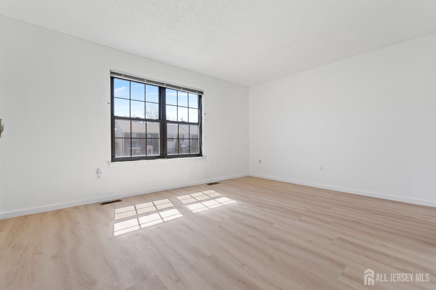 467 Andover Place, East Brunswick, New Jersey image 24