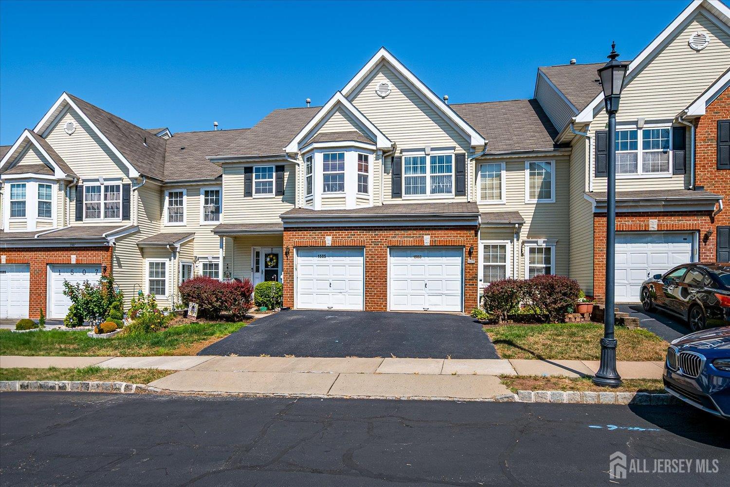 South Plainfield, New Jersey 07080, United States, 2 Bedrooms Bedrooms, ,3 BathroomsBathrooms,Residential,Active,190708